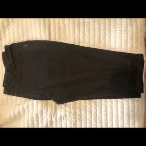 Danskin Workout Capri Legging